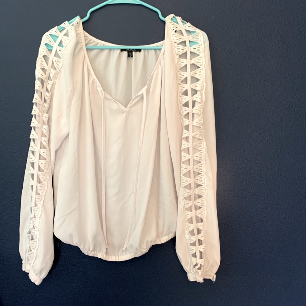 Cute white dressy shirt